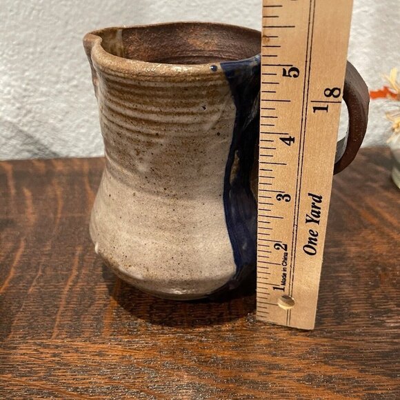 Handcrafted Art Studio Stoneware‎ Pottery Mug Artist Signed Sz 5" X 3.5" - Picture 5 of 7